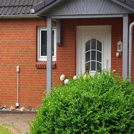 Doppelhaushaelfte Mit Terrasse In Niebuell Nahe Wattenmeer Casa vacanze